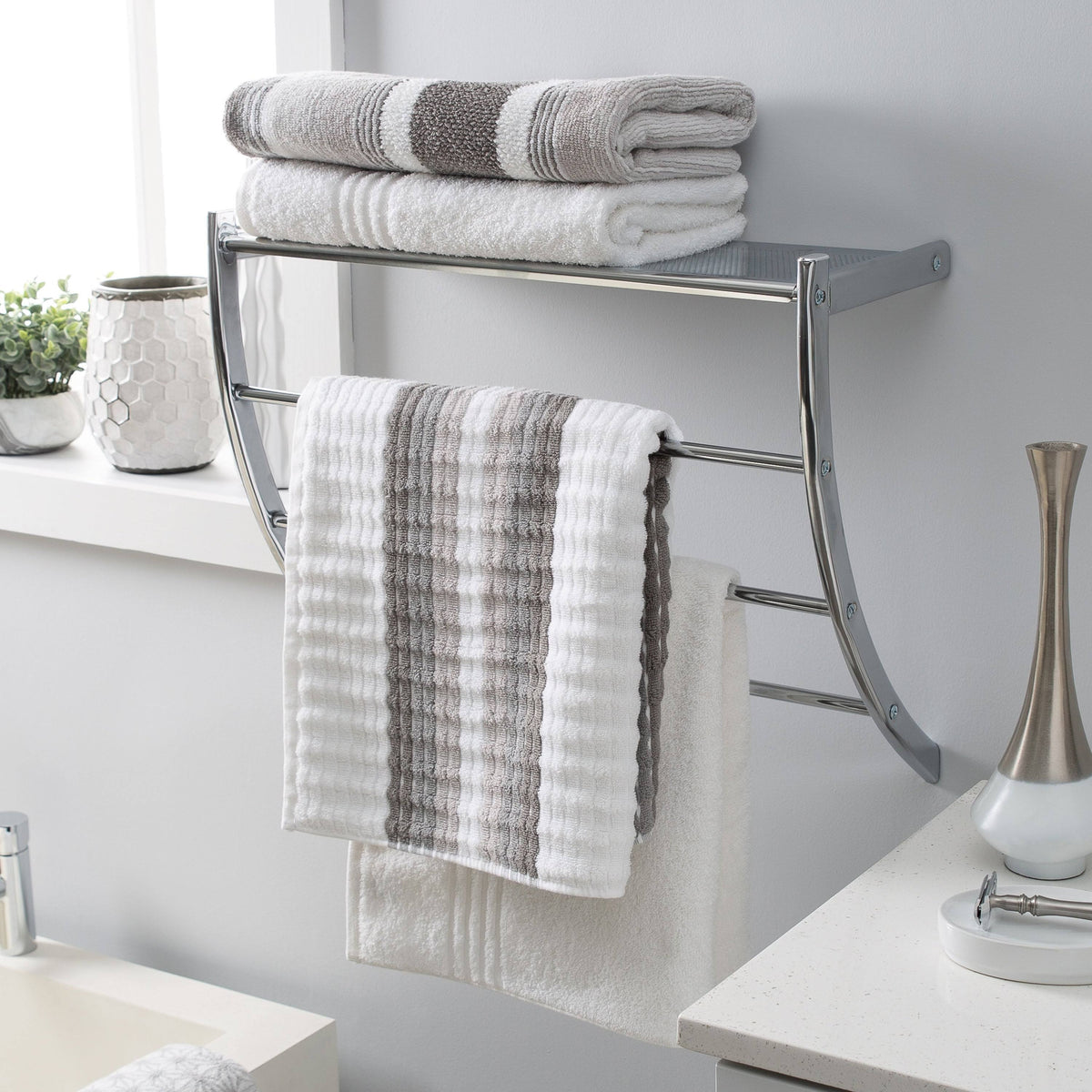 Curved Towel with Shelf I71407