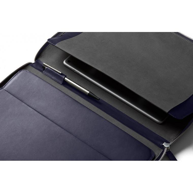 Navy A4 Leather Compendium O822856