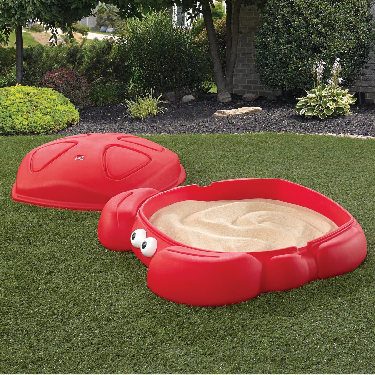 Red Plastic Outdoor Sandbox with Cover G454021