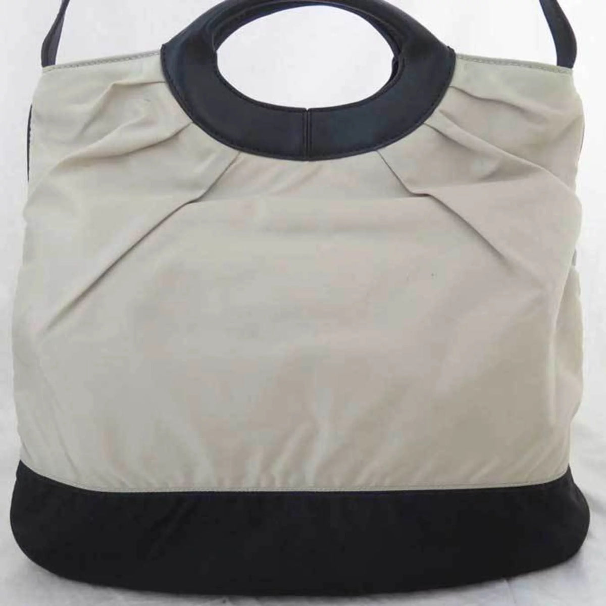 Pre-Owned Nylon Leather Handbag Shoulder Bag Z857136