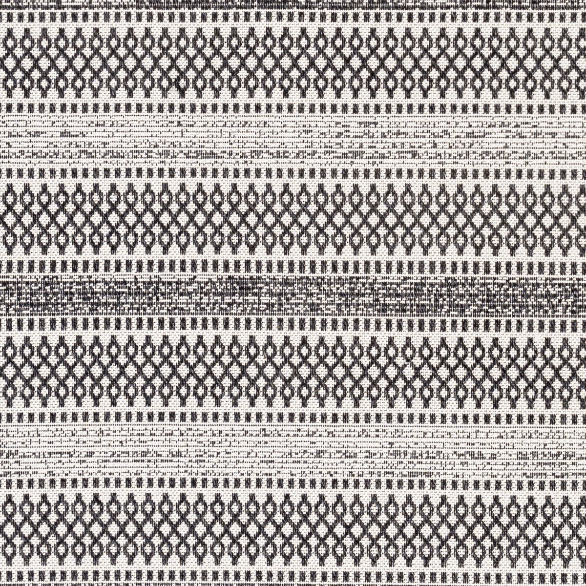 6x9 Black Area Rug M8050
