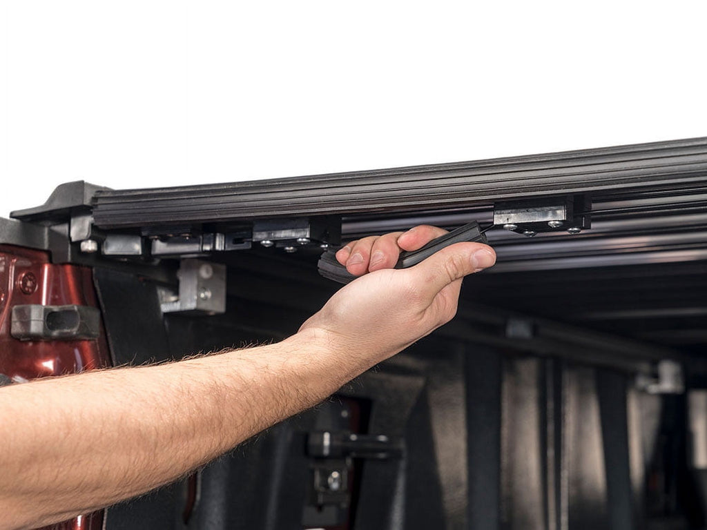 Retractable Truck Bed Tonneau Cover V954
