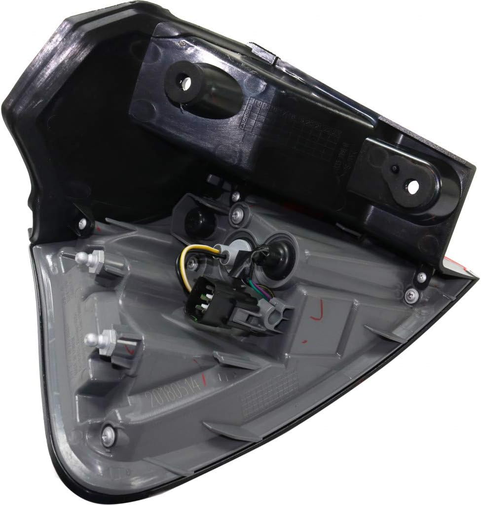 Jeep Cherokee Outer Tail Light Assembly Driver Side M920