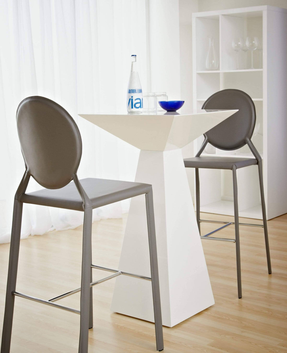 White Bar Table X73708
