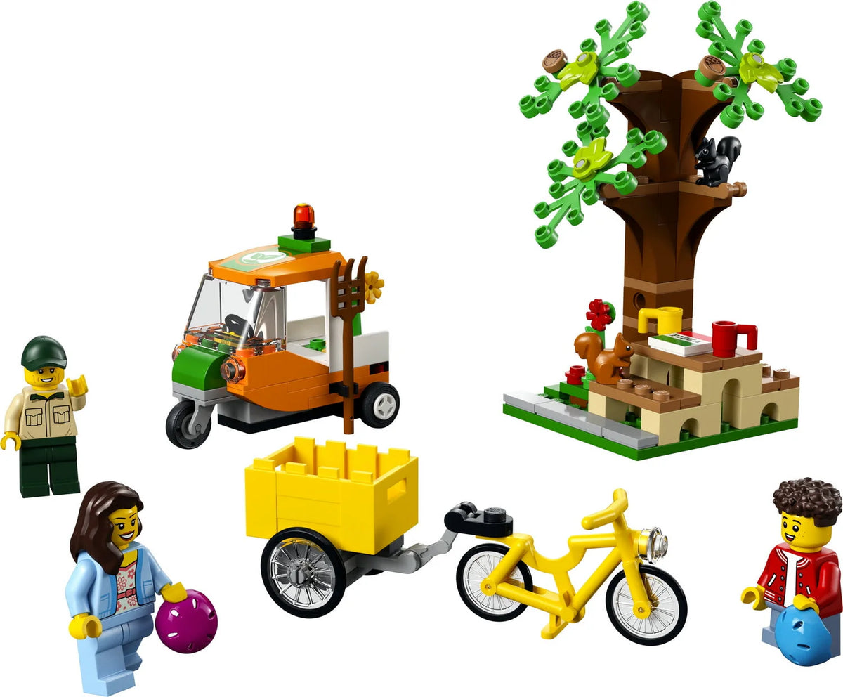 147 Piece Building Kit with 3 Minifigures S533733