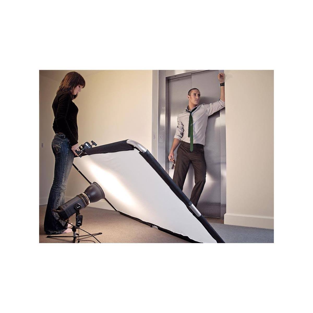 3.6 x 6.6& Skylite Rapid Fabric Reflector (Black/White) Y156409