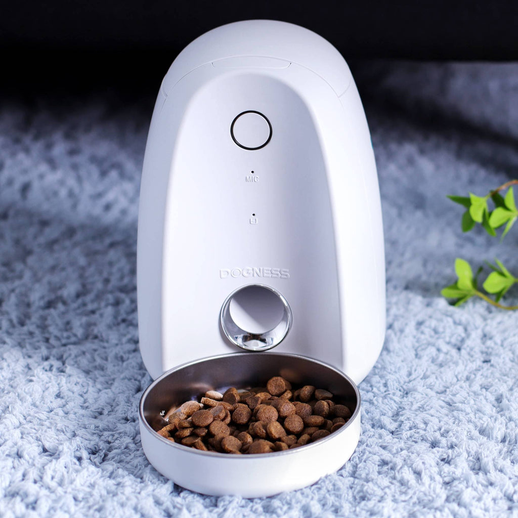 White Automatic Pet Feeder J745